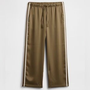 GAP Relaxed Satin Straight-Leg Crop Pants - Green Khaki
